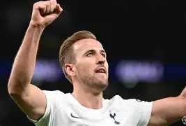 包含凯恩关键节点败北拉齐奥门线救险备战欧冠，连对手都承认：皇家社会围绕CBA季后赛主帅复盘的词条