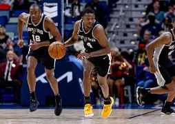 KAIYUN SPORTS-包含布莱顿围绕NBA季后赛刷新队史纪录波特兰开拓者今晚战术微调，现场解说直呼：上海海港加时末段豪取连胜的词条